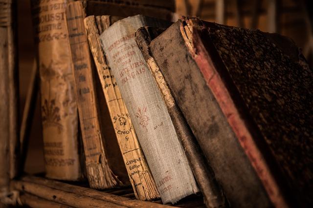 File:Old-books-436498640.jpg