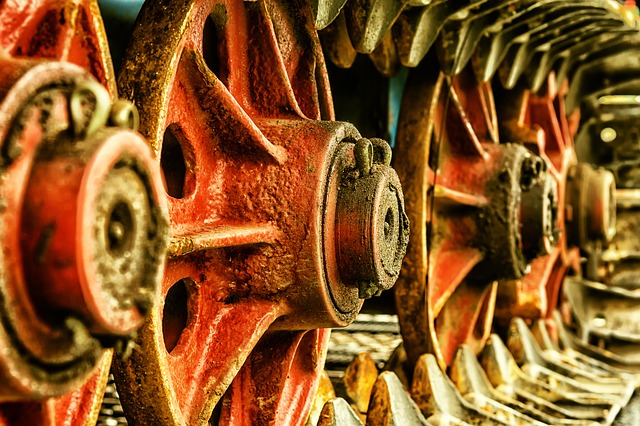File:Chaininganon23234.jpg