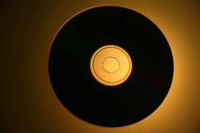 File:Cd-699786640.jpg